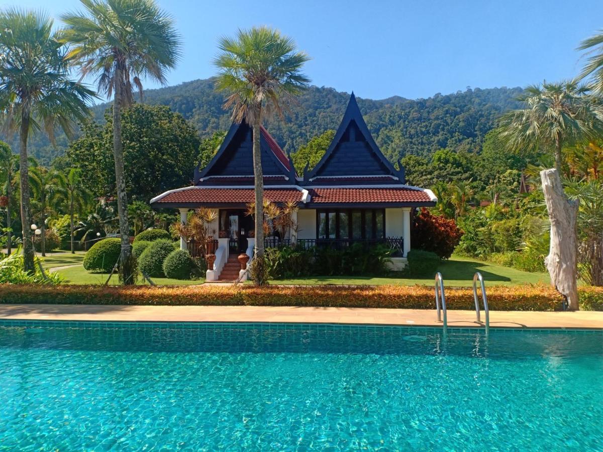 Gardenia Oceanfront Villa Koh Chang Exterior photo